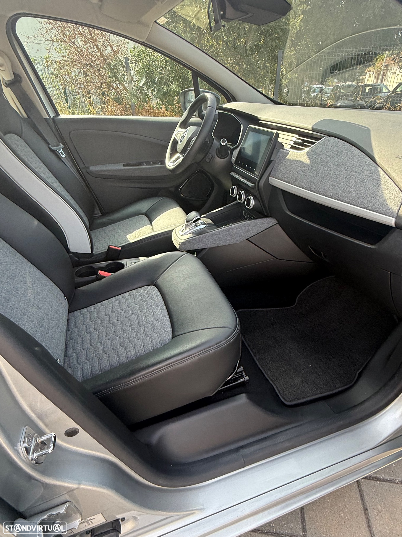 Renault Zoe (c/ Bateria) Limited 50 - 12
