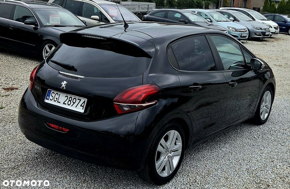 Peugeot 208 - 3
