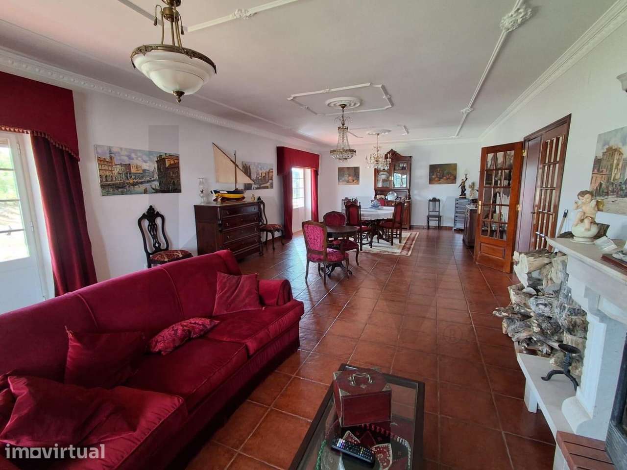 Moradia Independente T4 com Sótão, Garagem para 10 Viaturas e Terreno - Grande imagem: 5/60