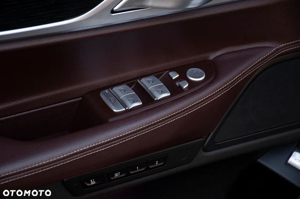 BMW Seria 7 730d xDrive sport - 35