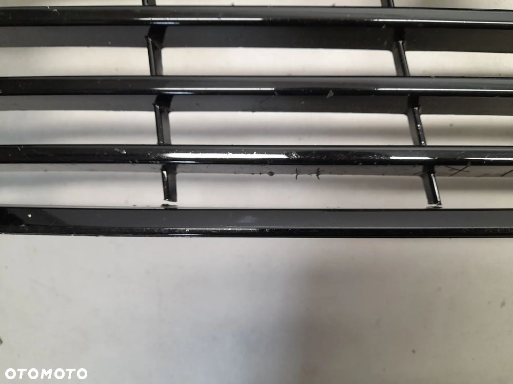OPEL ASTRA L VI KRATKA ŚRODKOWA ZDERZAKA PRZÓD 9839979680 - 5