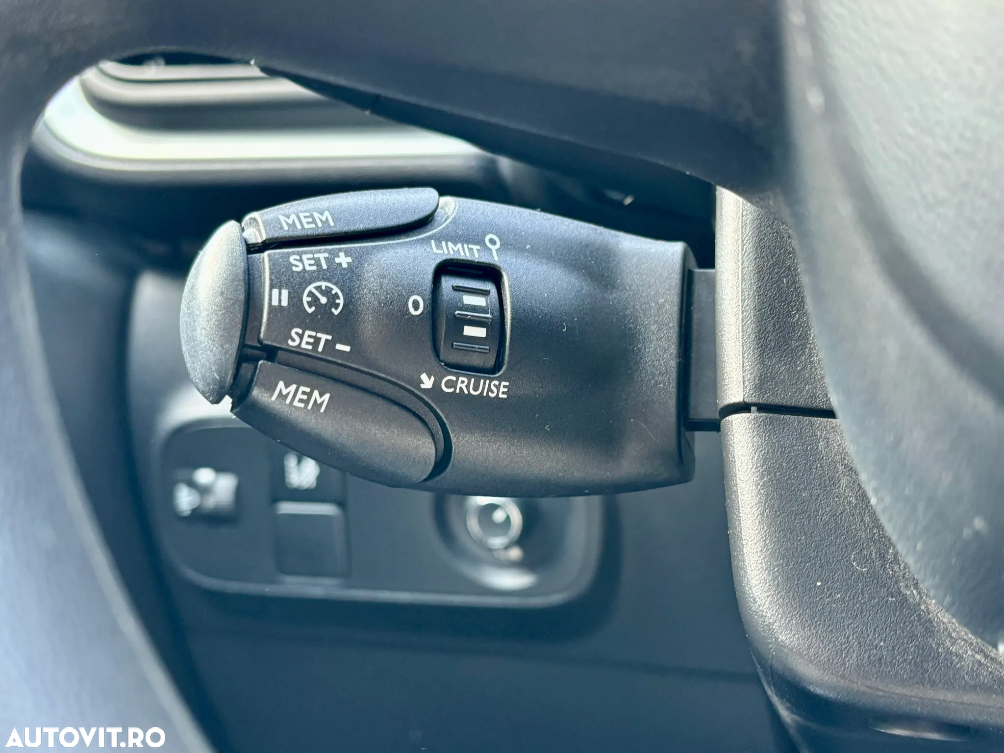 Citroën C3 BlueHDi 100 S&S FEEL PACK - 19