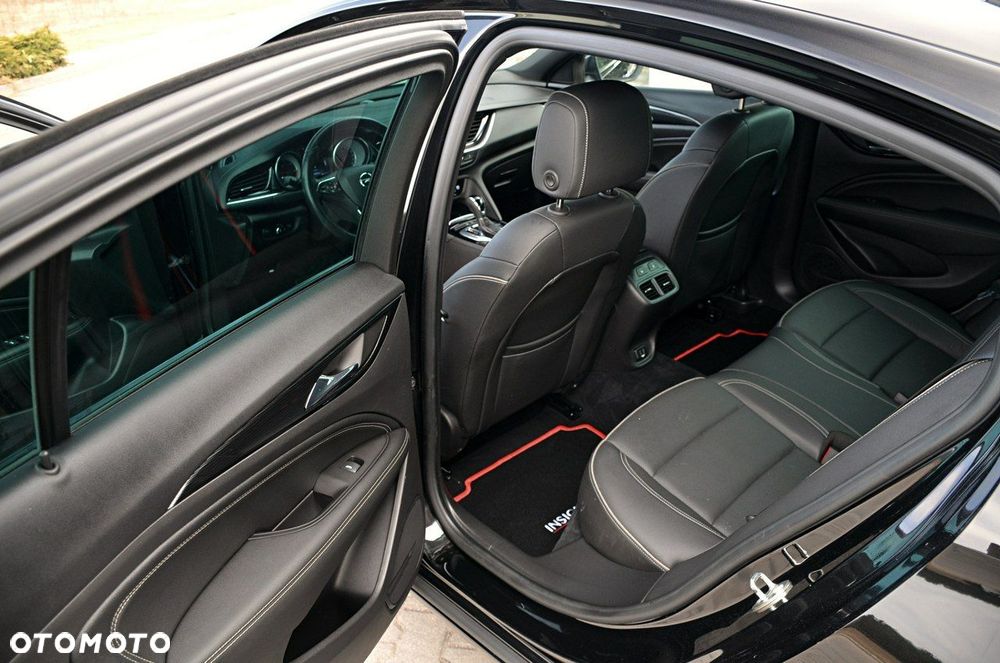 Opel Insignia - 31