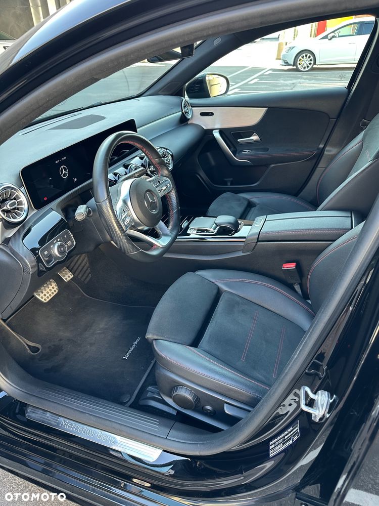 Mercedes-Benz Klasa A 180 7G-DCT Lim AMG Line Advanced Plus - 34