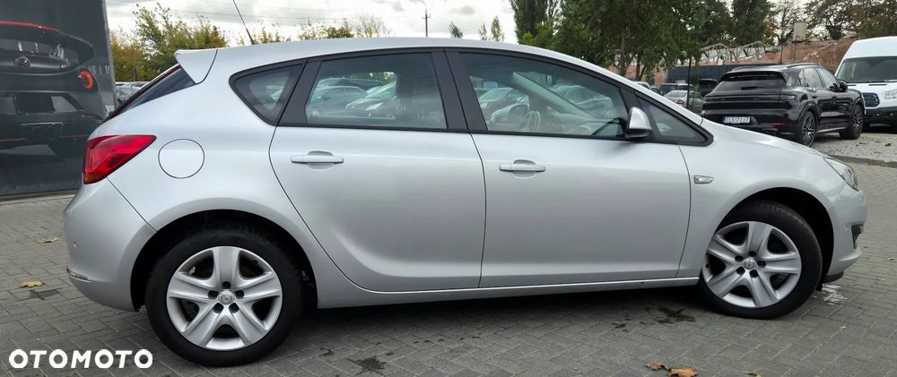 Opel Astra 1.6 CDTI Sport - 17