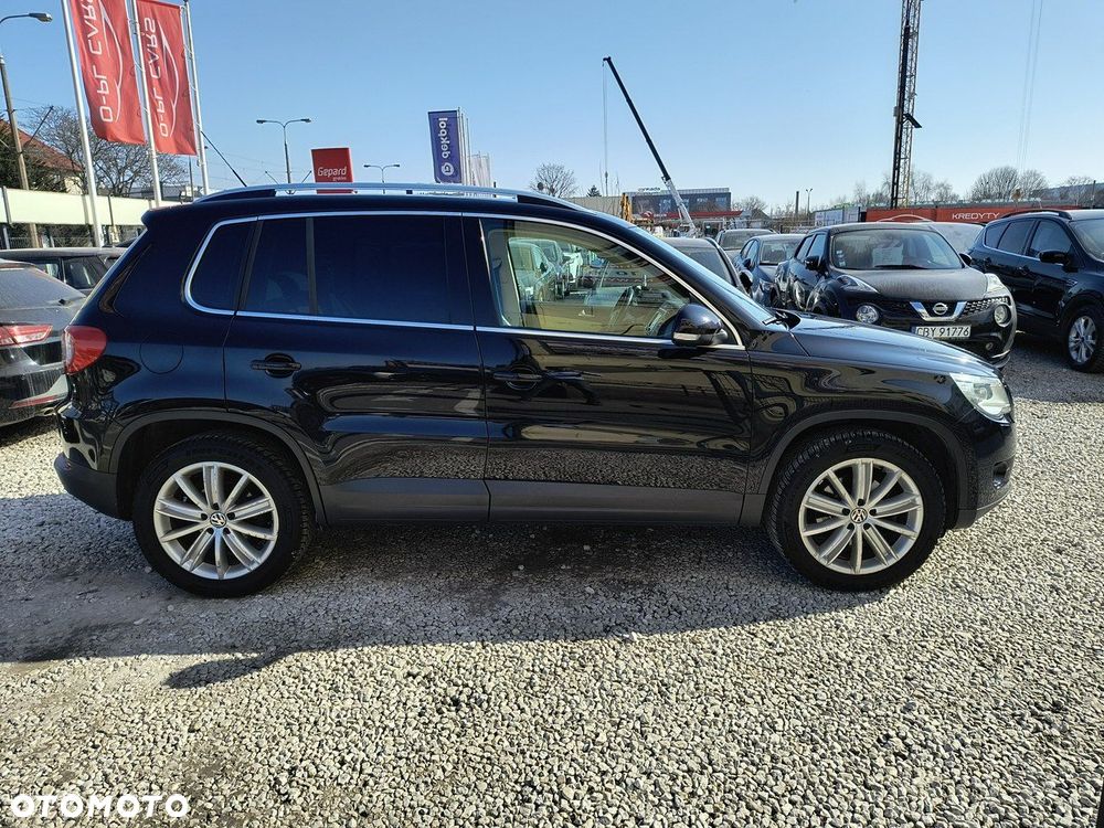 Volkswagen Tiguan 2.0 TDI DPF 4Motion BlueMotion Technology Exclusive - 27