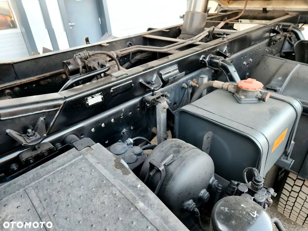 Mercedes-Benz Actros 1832 AK 4x4 – wywrotka 3-stronna MEILLER + HDS ATLAS 92.2 A2 – sterowanie radiowe - 24