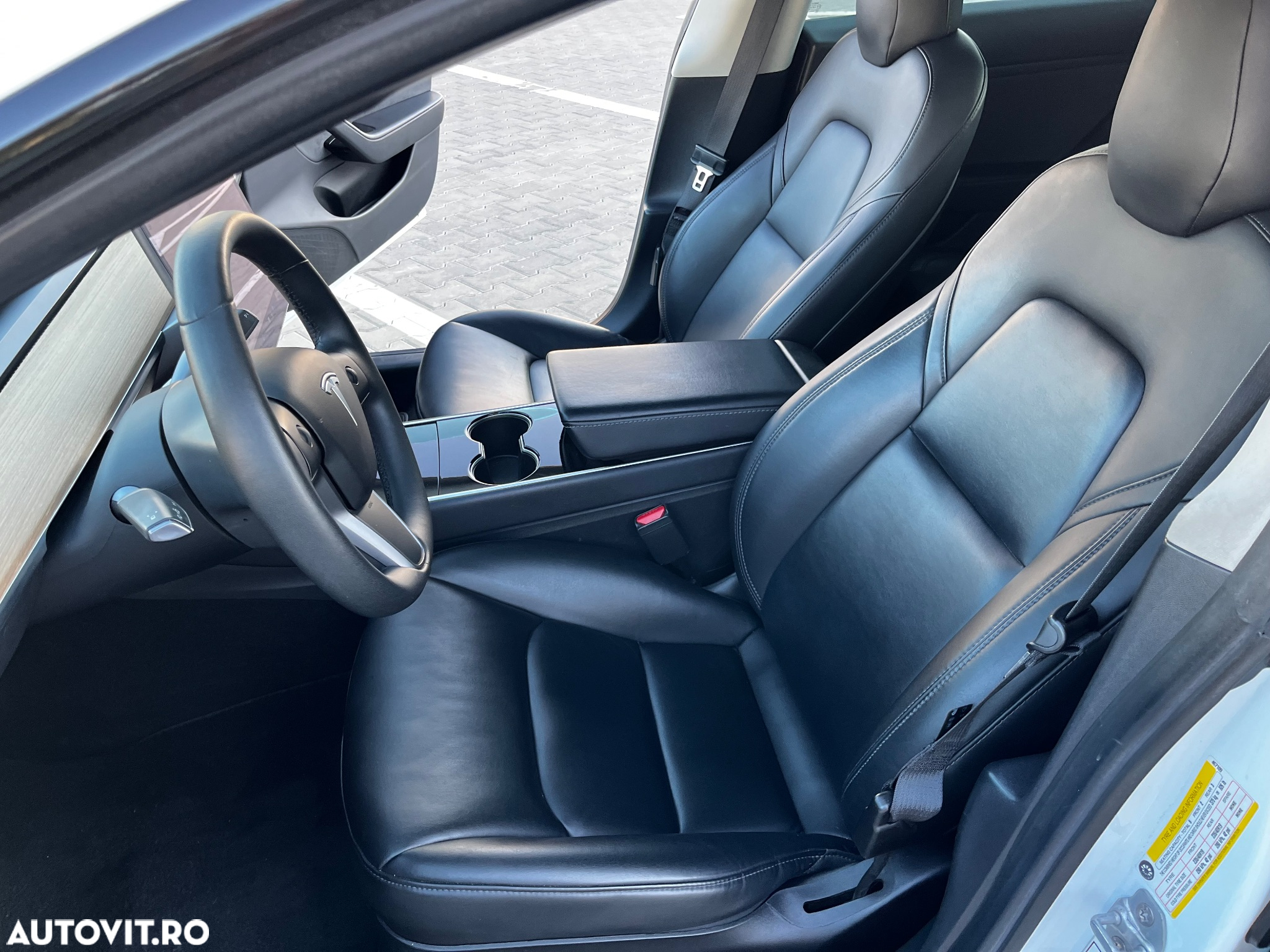 Tesla Model 3 - 13