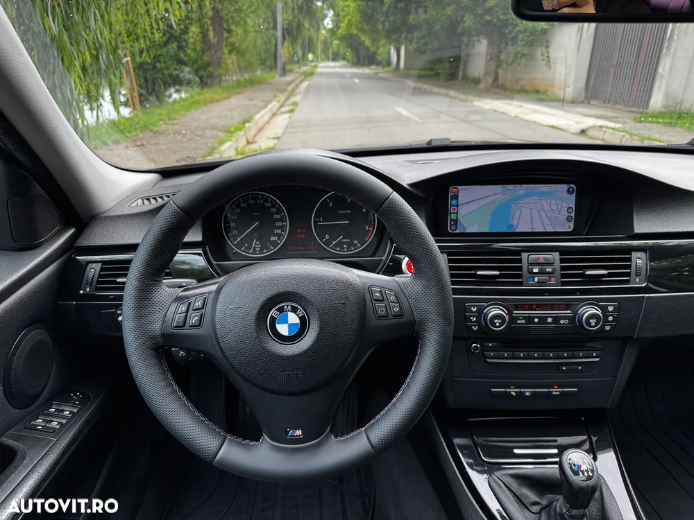 BMW Seria 3 320d - 8