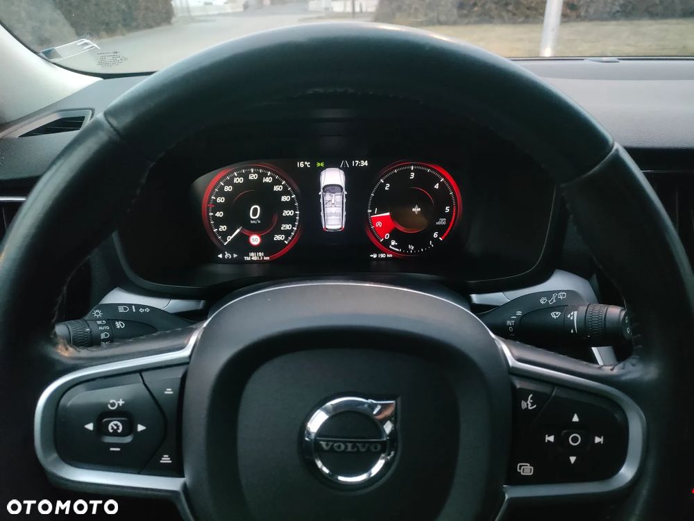 Volvo V60 D3 Drive-E Dynamic Edition (Momentum) - 31