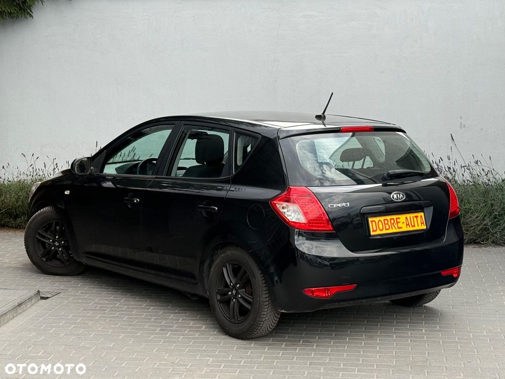 Kia Ceed Cee'd 1.4 Comfort - 26