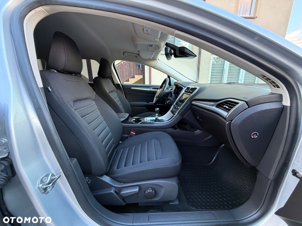 Ford Mondeo - 22
