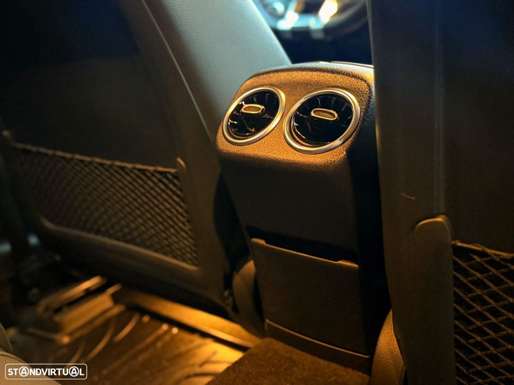 Mercedes-Benz A 35 AMG 4Matic - 37