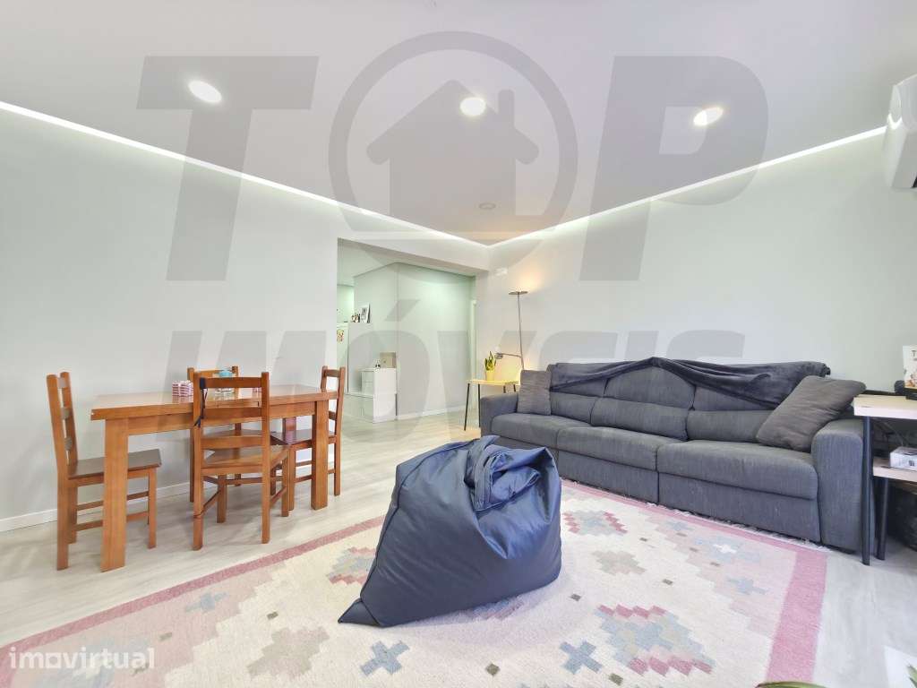 Apartamento T3 Remodelado c/2 Varandas e Carregamento Elétrico - Bo... - Grande imagem: 2/19