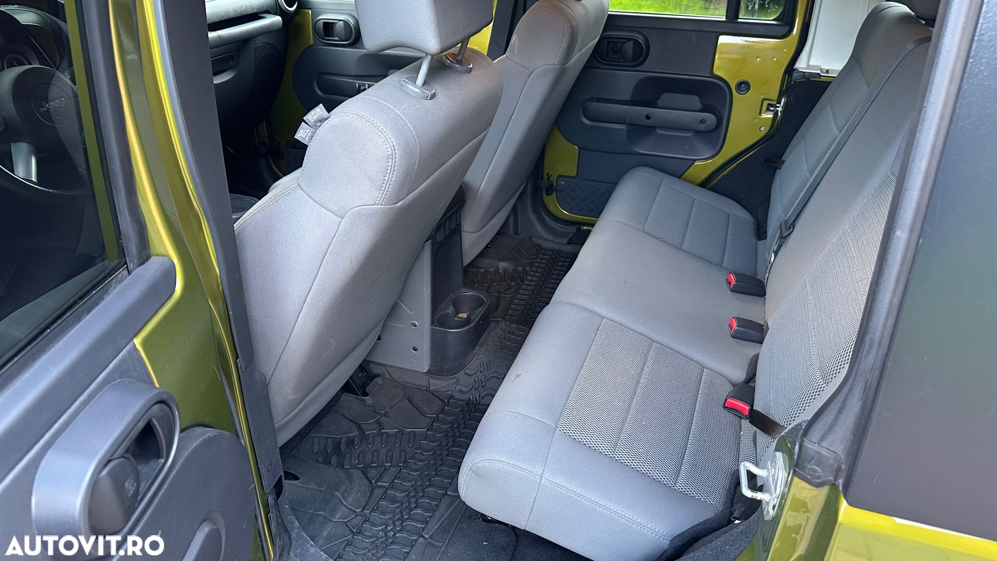 Jeep Wrangler Unlimited 2.8 CRD DPF Automatik Sahara - 14
