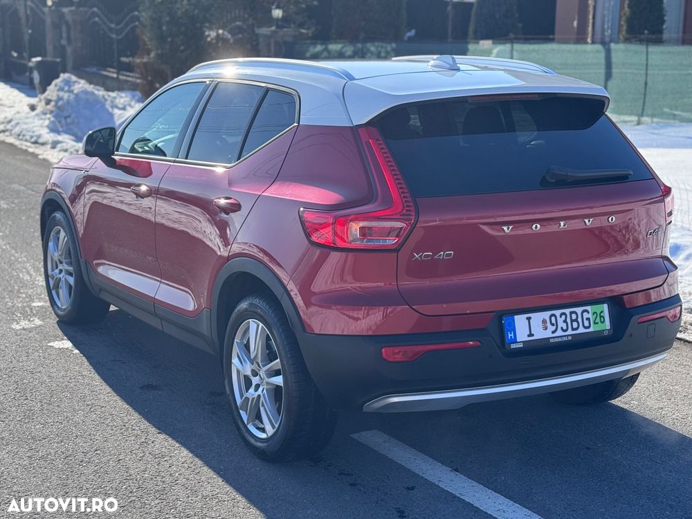 Volvo XC 40 D4 AWD Geartronic Momentum - 3