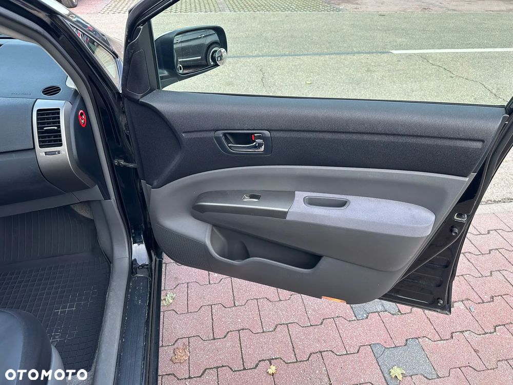 Toyota Prius - 8