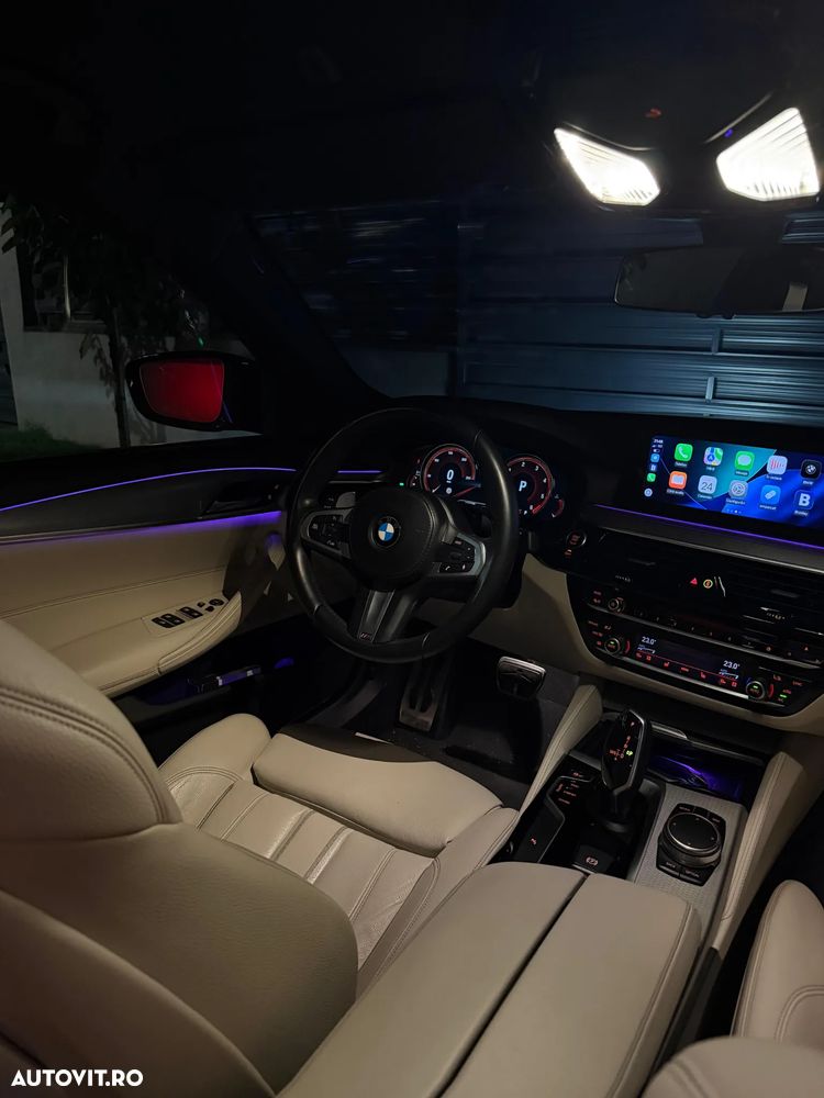 BMW Seria 5 520d xDrive AT - 31