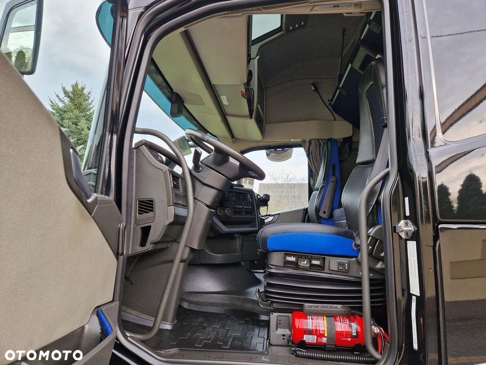 Volvo FH5 500 I-SAVE XXL ACC / MEGA / LOW DECK / BOGATA WERSJA / JAK NOWY - 25
