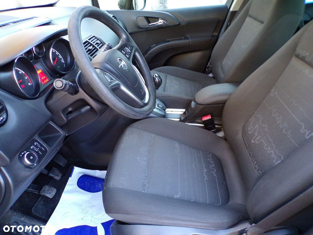 Opel Meriva - 24