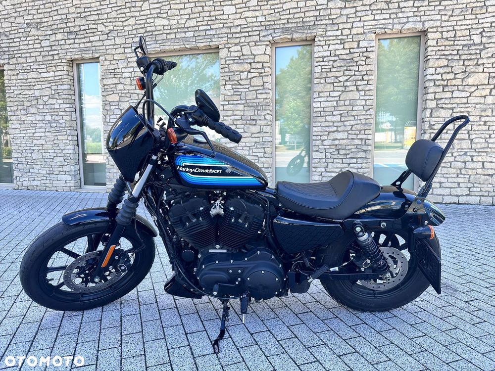 Harley-Davidson Sportster Iron 1200 - 2