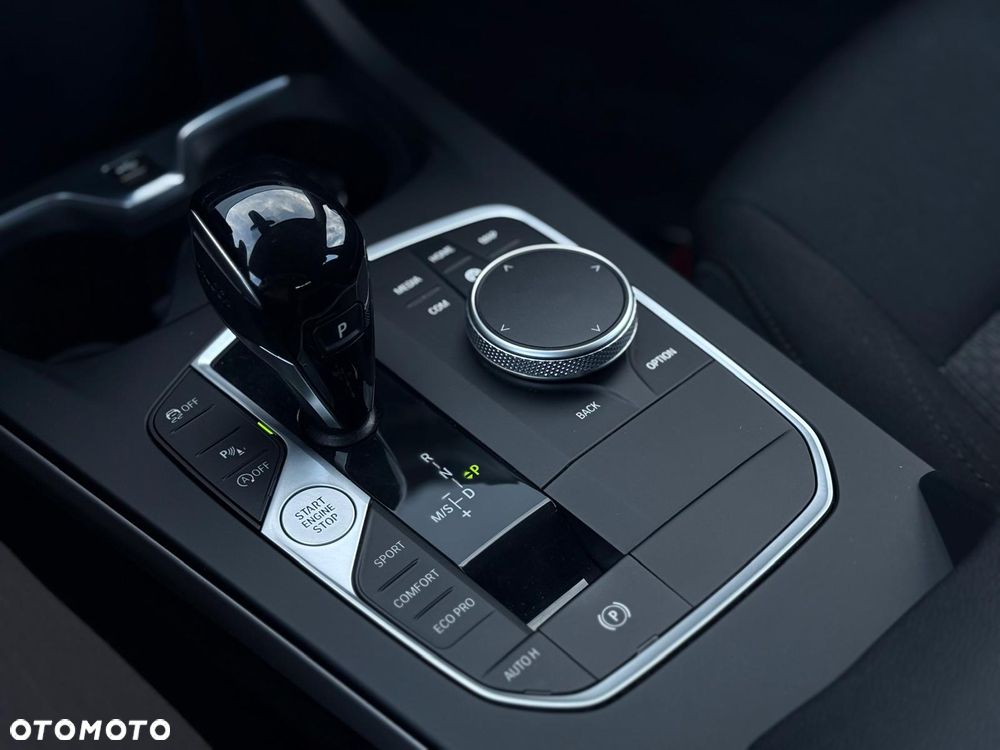 BMW Seria 1 118i Advantage - 13