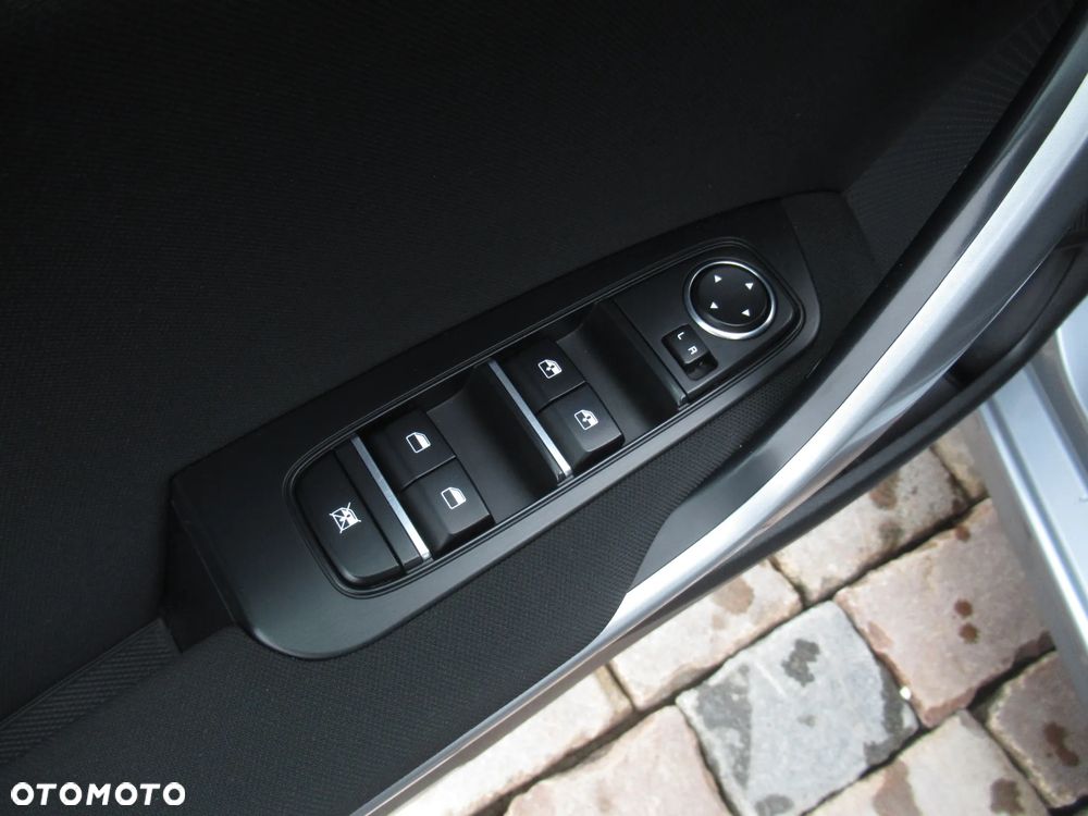 Kia Ceed 1.5 T-GDI M - 35