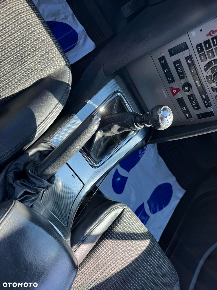 Peugeot 407 2.2 SV Sport - 12