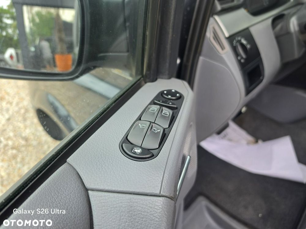 Mercedes-Benz Viano - 27