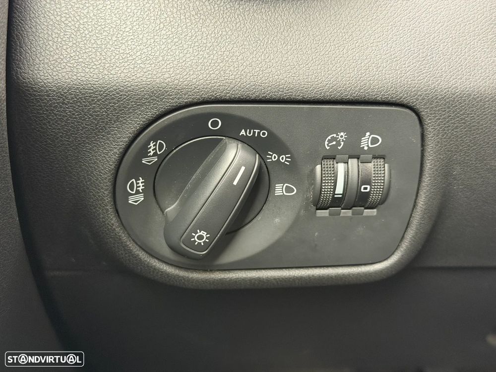 Audi A1 Sportback 1.6 TDI S-line - 17