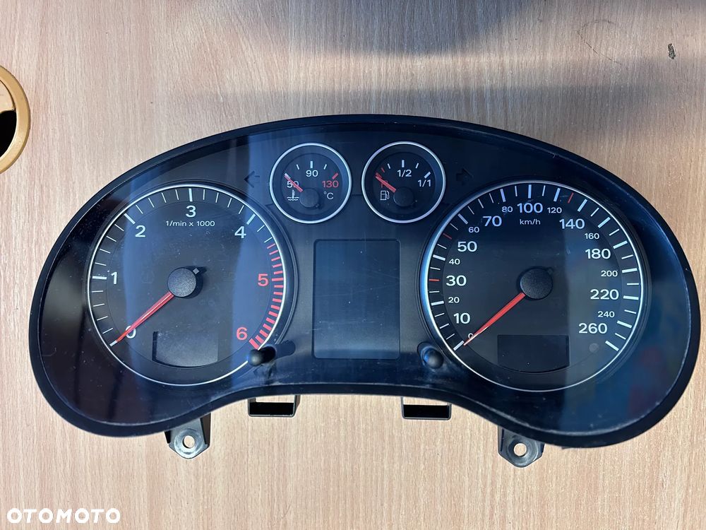 LICZNIK LICZNIKI ZEGARY A3 8P 8P0920931 8P0920900M 8P0920930R 81071521