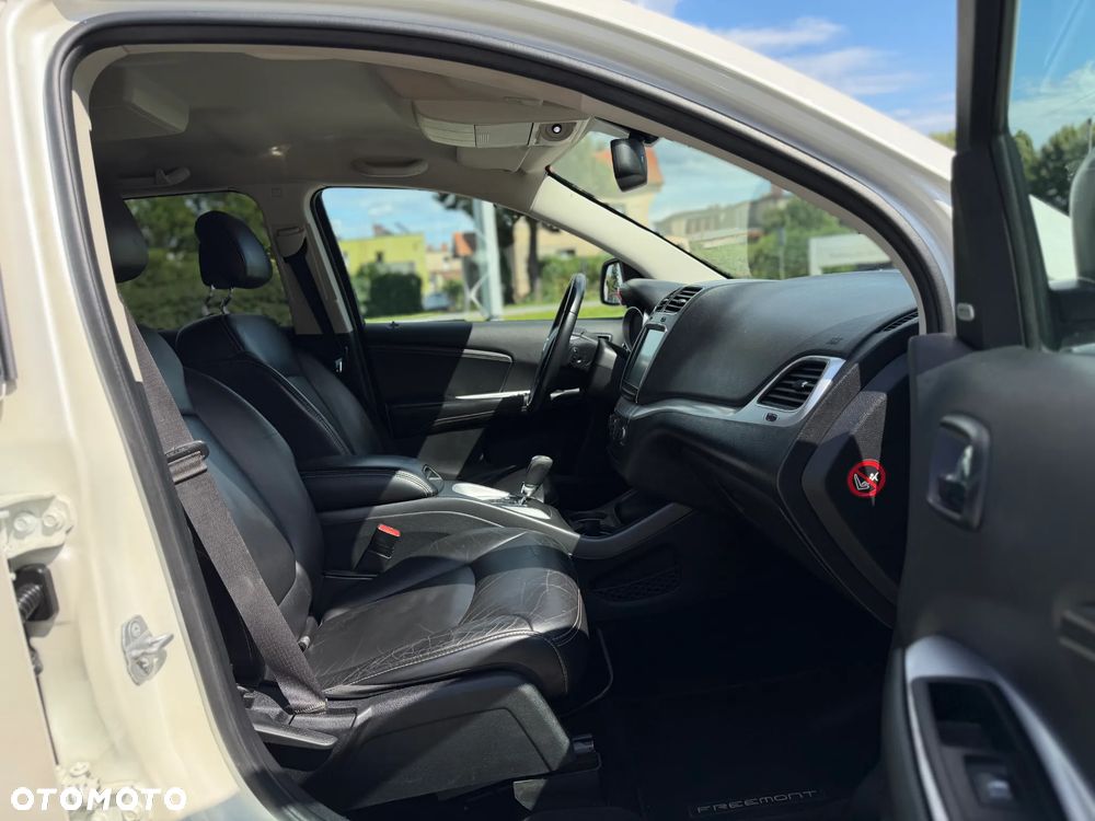 Fiat Freemont 2.0 Multijet Black Code AWD - 12