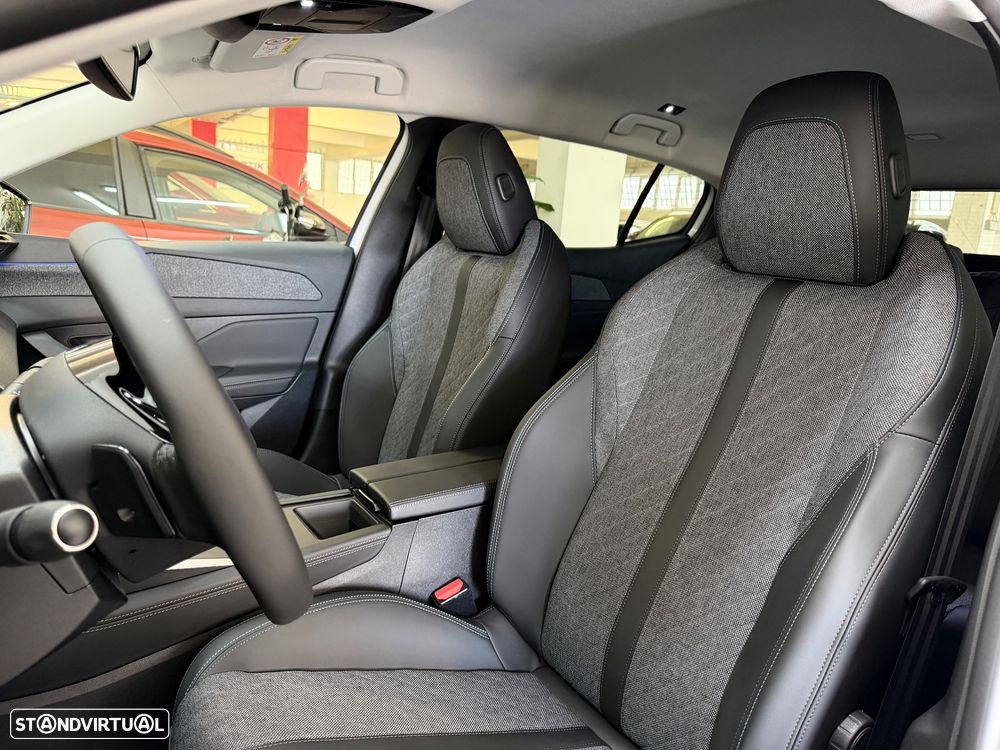 Peugeot 408 - 20