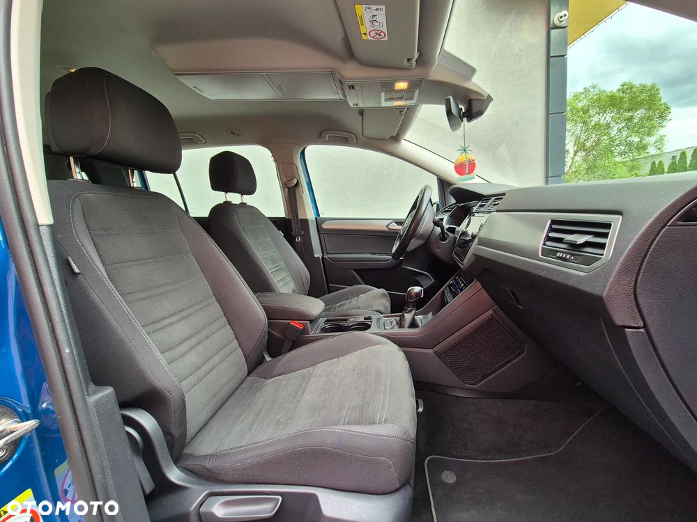 Volkswagen Touran 2.0 TDI SCR (BlueMotion Technology) DSG Comfortline - 23
