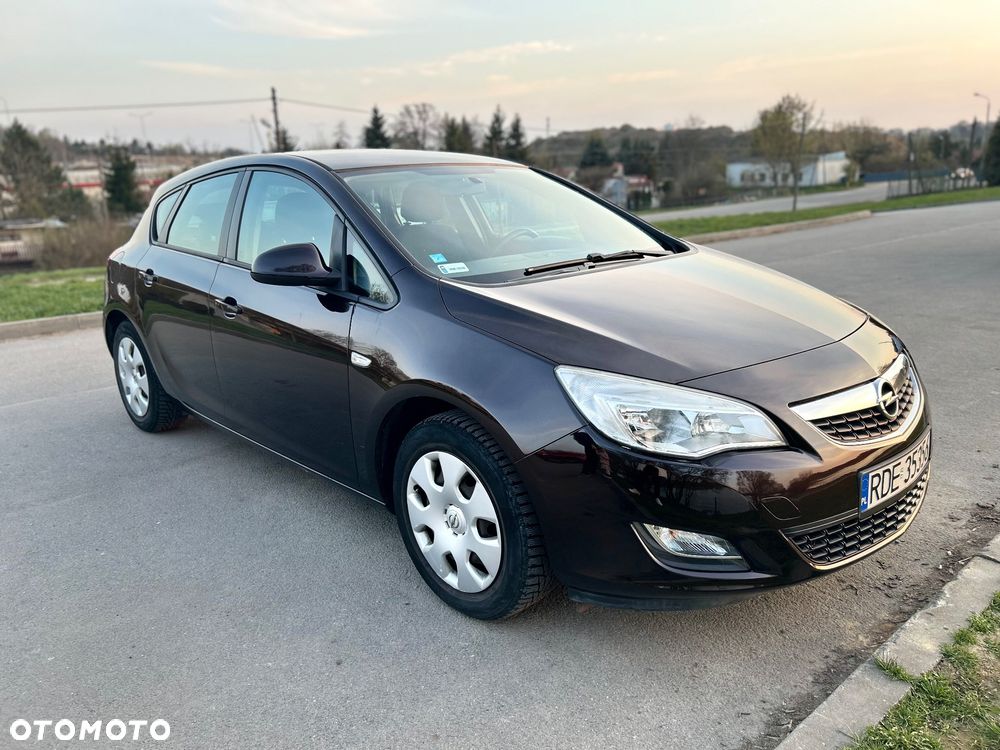 Opel Astra 1.6 Enjoy - 2