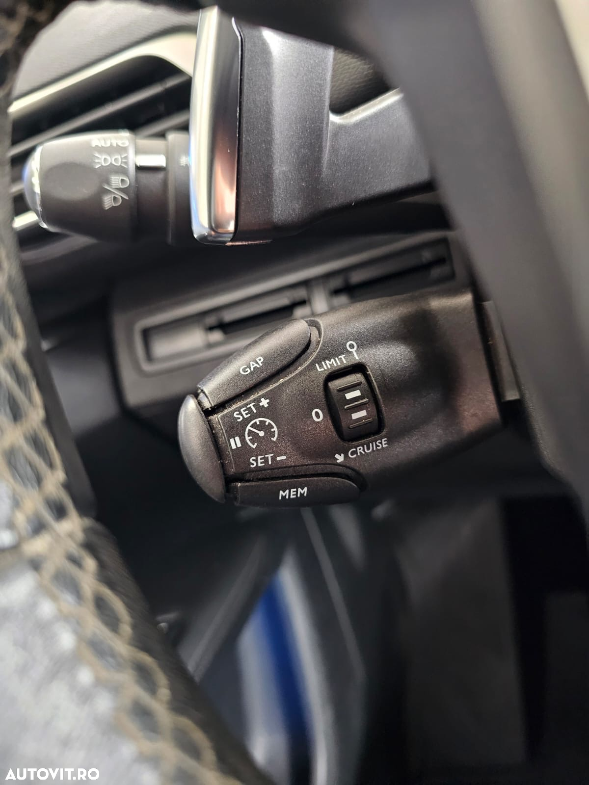 Peugeot 3008 BlueHDi 130 Stop & Start EAT8 Allure - 39