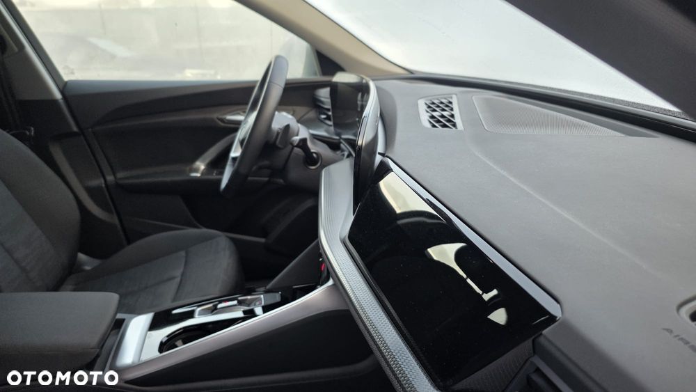 Audi Q5 Sportback - 13
