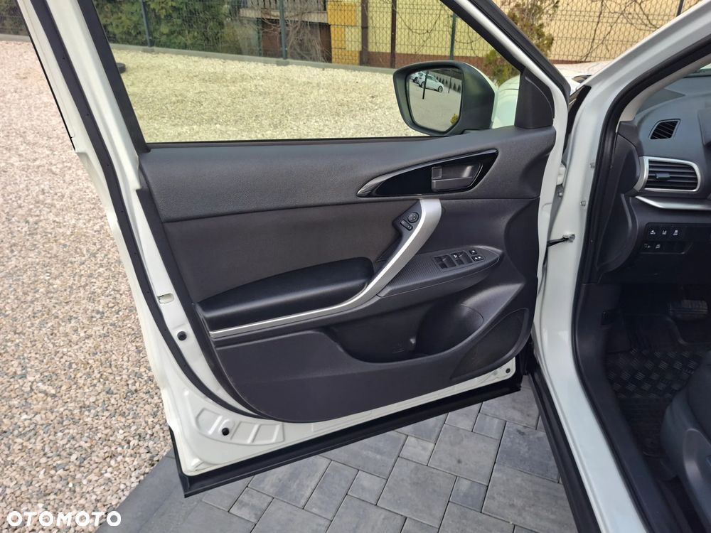 Mitsubishi Eclipse Cross 1.5 T-MIVEC ClearTec CVT 2WD Intro Edition - 16