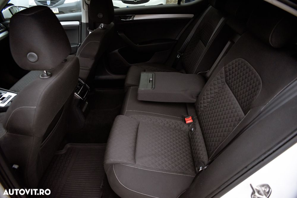 Skoda Superb 2.0 TDI DSG Style - 16