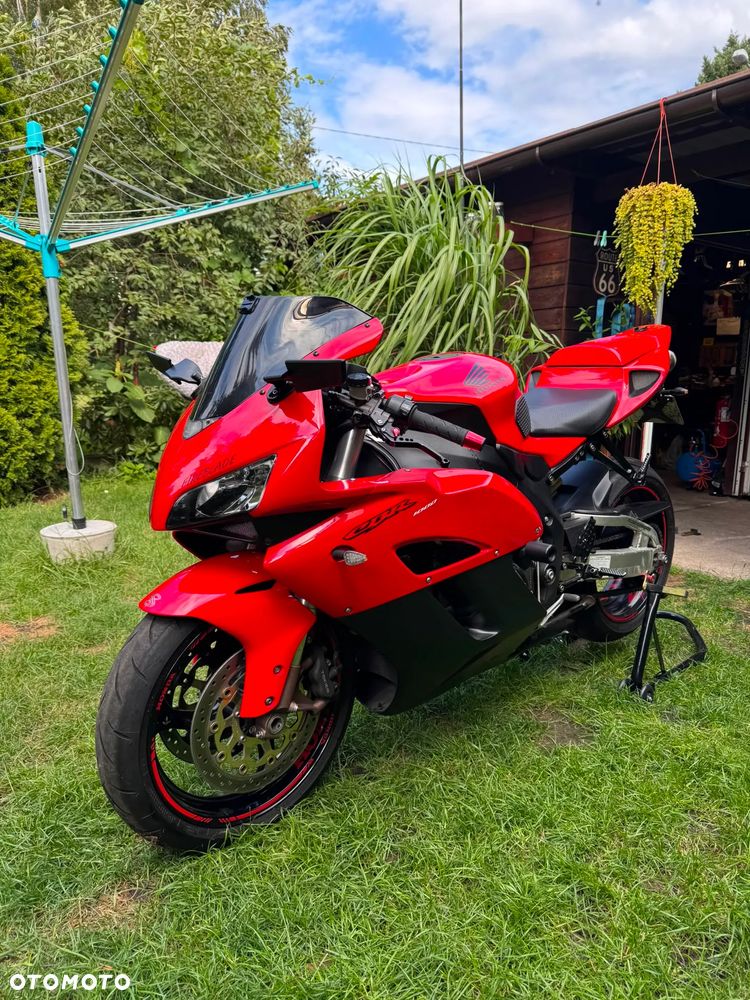 Honda CBR - 3