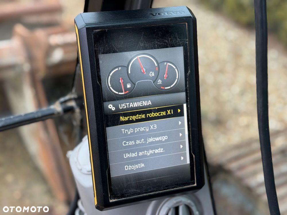 Volvo EC 140 EL - 38