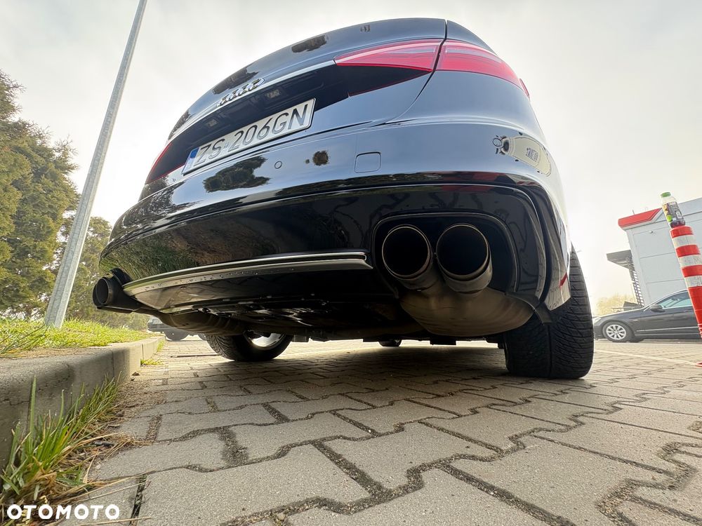 Audi A4 Limousine - 8