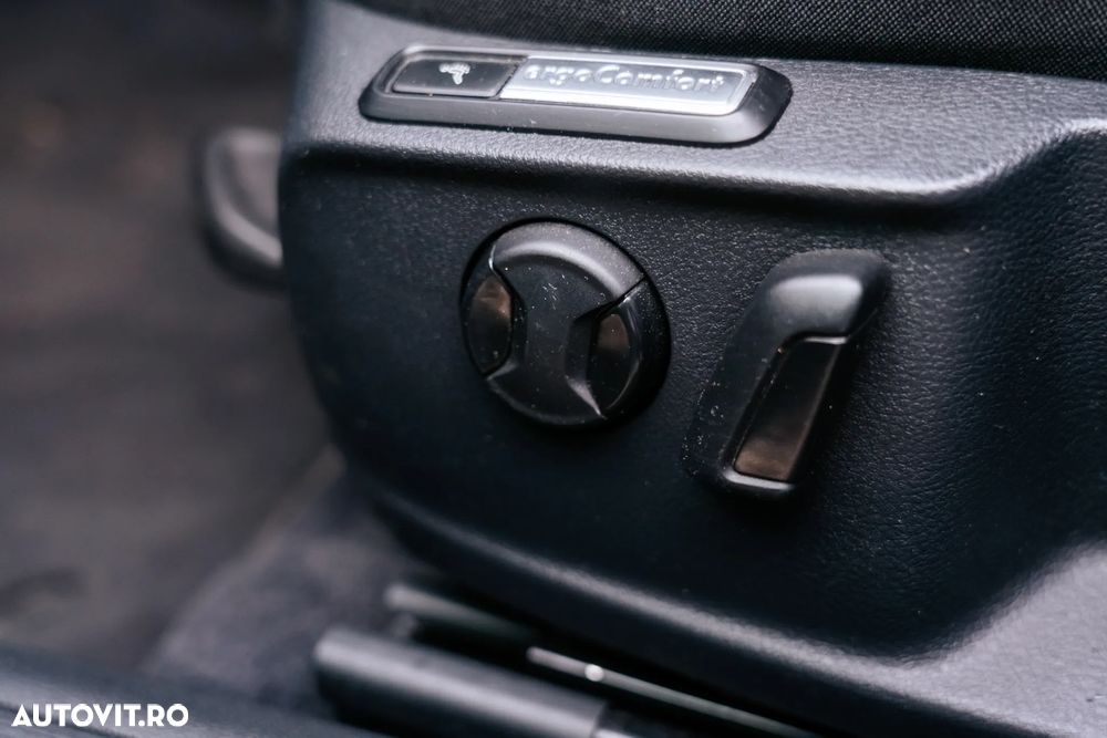 Volkswagen Passat Variant 2.0 TDI DSG (BlueMotion Technology) Comfortline - 16