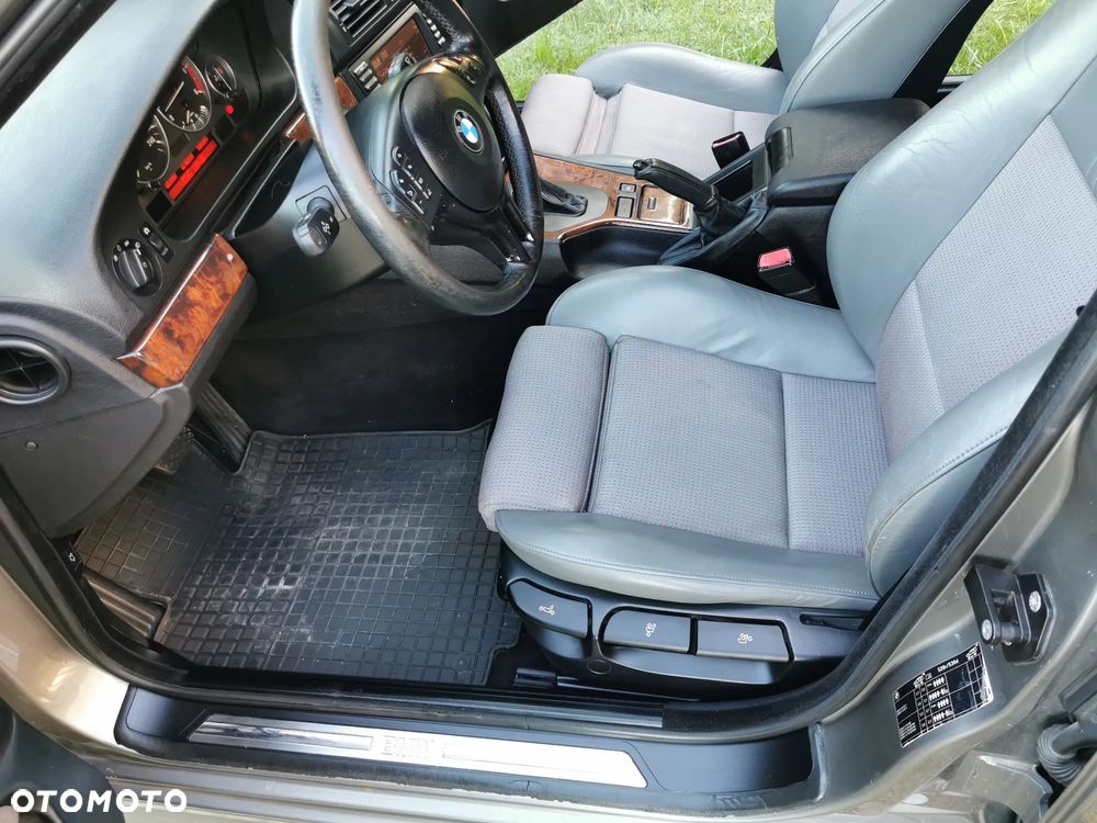 BMW Seria 5 - 11