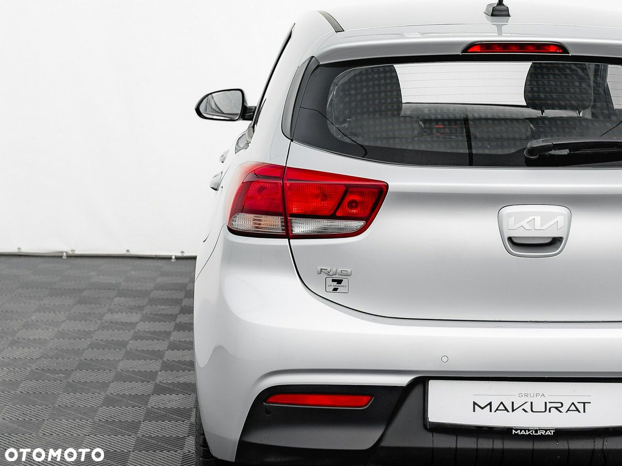 Kia Rio 1.2 M - 12