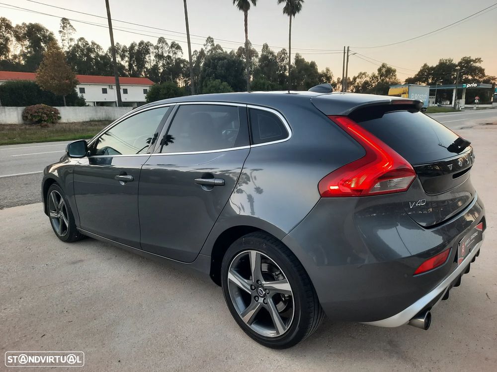 Volvo V40 1.6 D2 R-Design - 16
