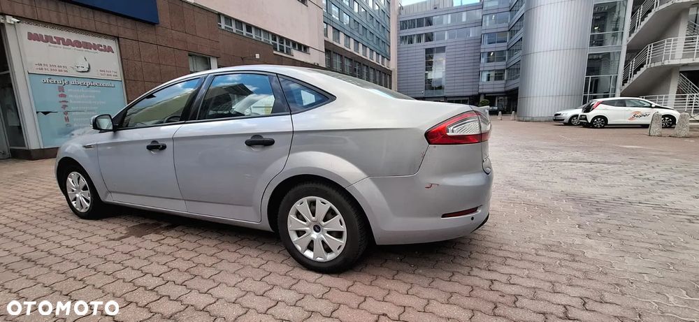 Ford Mondeo 2.0 TDCi Ambiente - 7