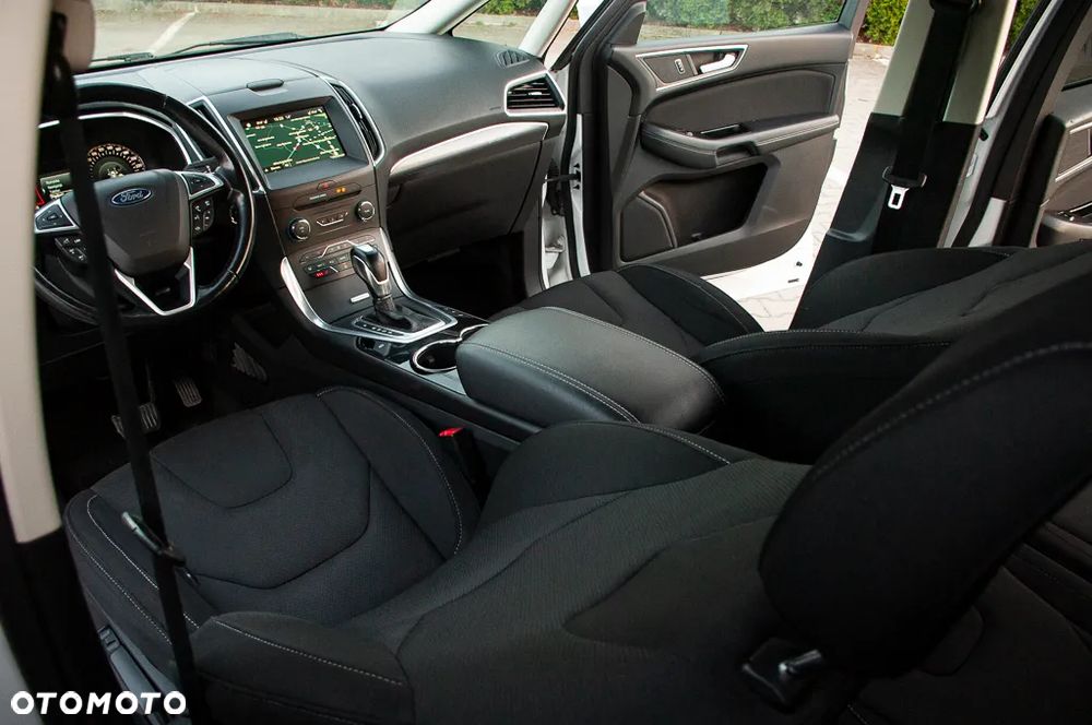 Ford S-Max 2.0 TDCi Titanium PowerShift - 25