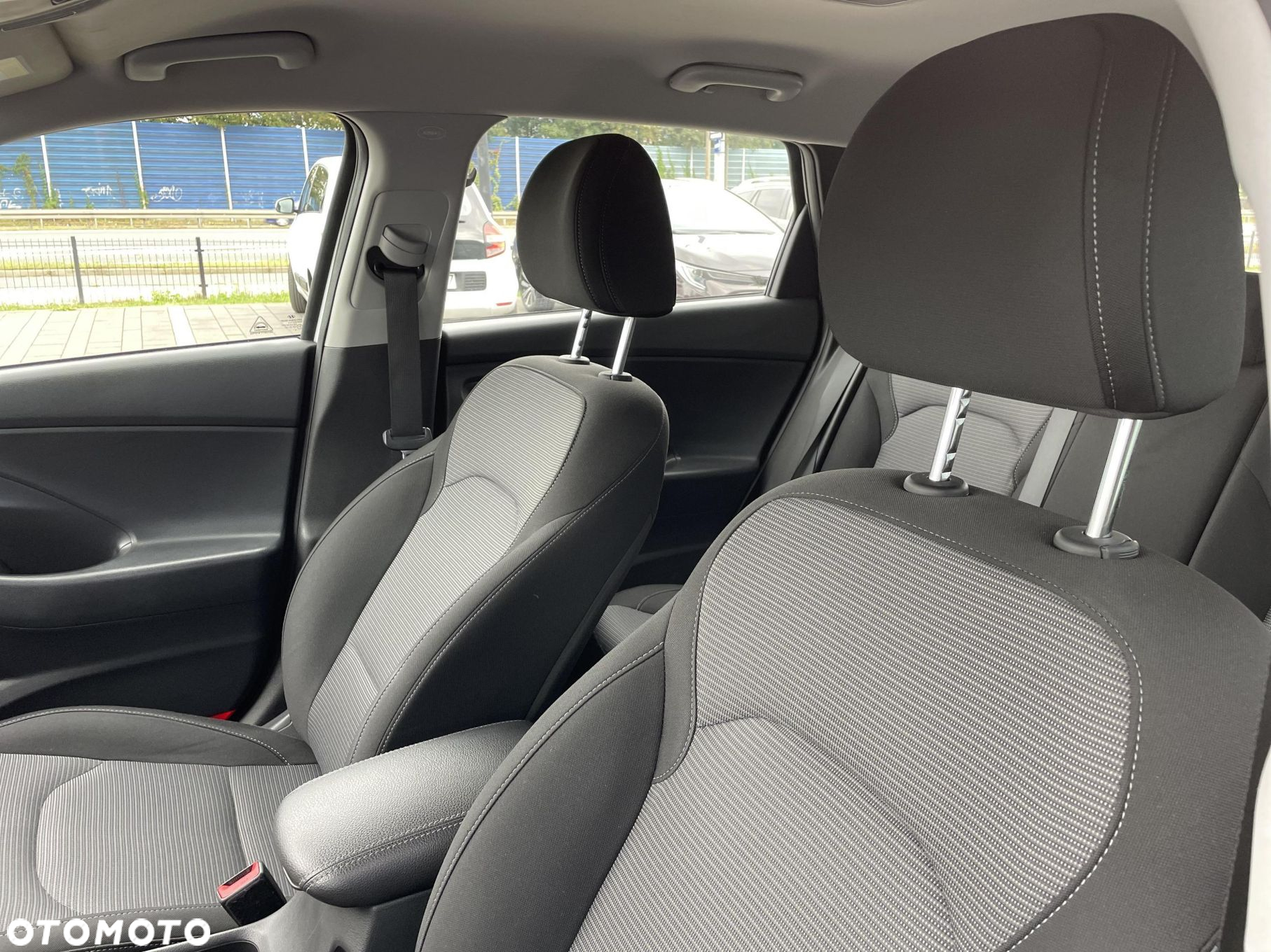 Hyundai i30 1.4 Classic + - 11