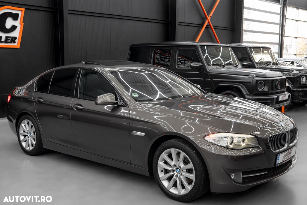 BMW Seria 5 520d - 24